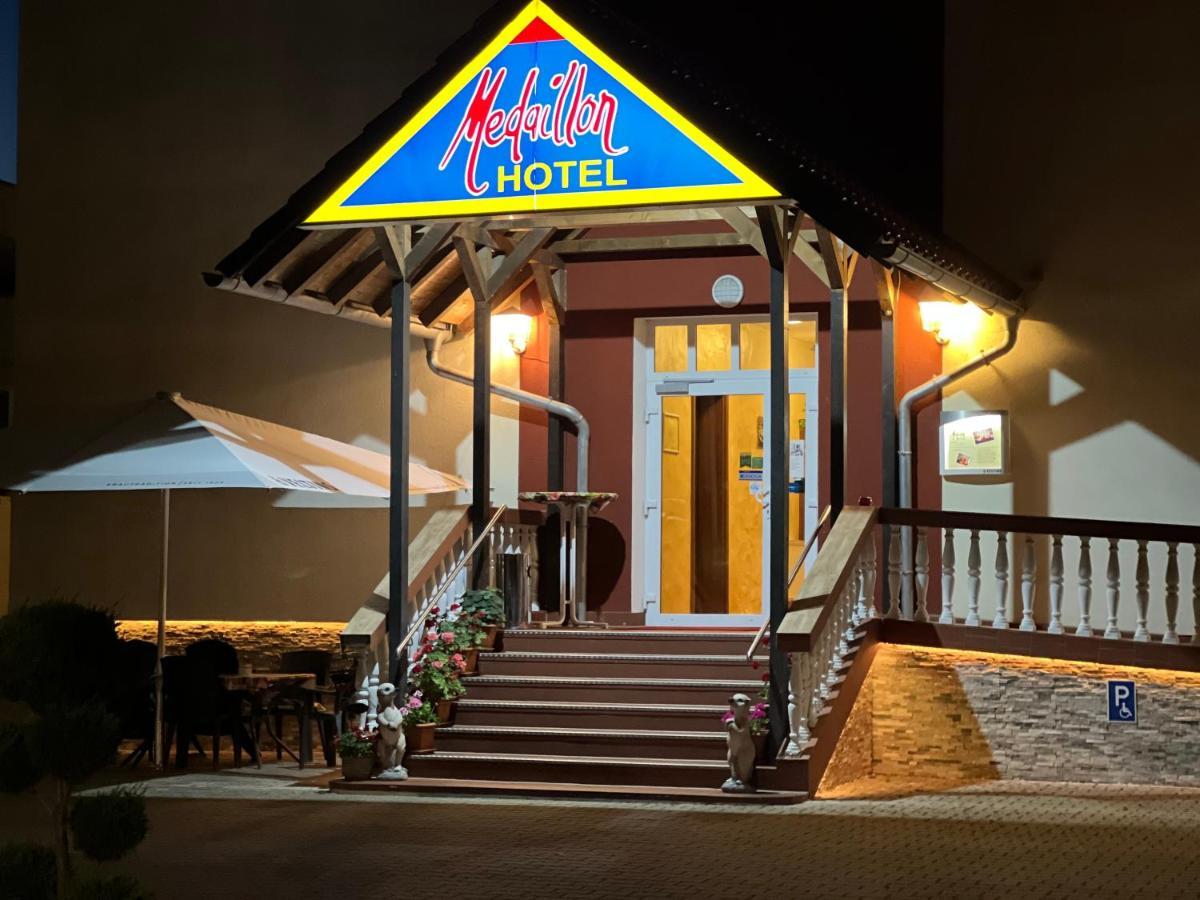 Hotel Medaillon Magdeburg Dış mekan fotoğraf