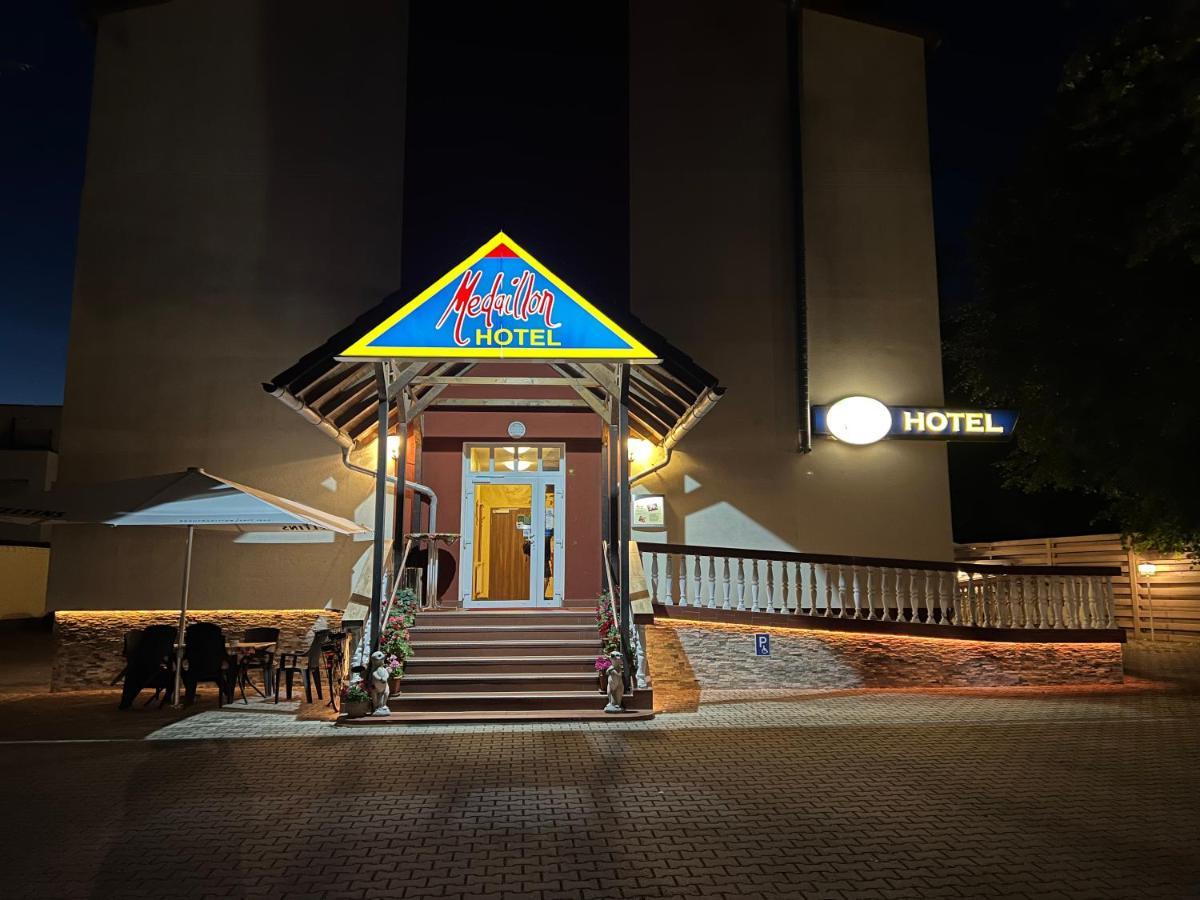 Hotel Medaillon Magdeburg Dış mekan fotoğraf